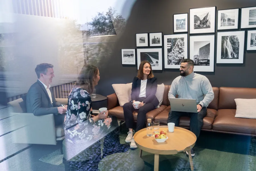 Berufserfahrene & Quereinsteigende 